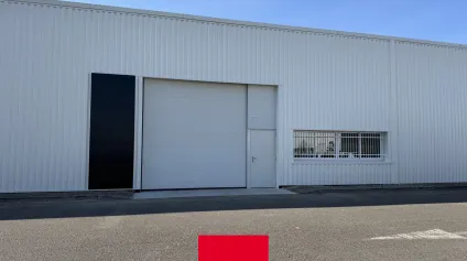 A LOUER - REYRIEUX - LOCAUX D'ACTIVITÉ - 990 M2 - Offre immobilière - Arthur Loyd