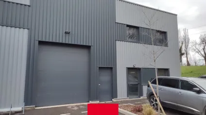A louer - Locaux d'activité - 69730 GENAY - Offre immobilière - Arthur Loyd