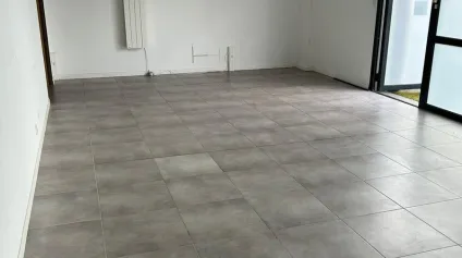 Local d'activité à louer - 300m² - Zone d'activités des 2 Moulins - PLOEREN - Offre immobilière - Arthur Loyd