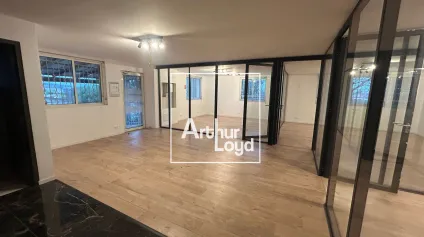 LOCATION LOCAL D'ACTIVITÉ 700M2 SUR TERRAIN 1909M2 - SECTEUR NARBONNE - Offre immobilière - Arthur Loyd