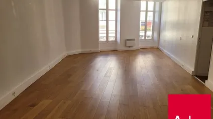 BIARRITZ, Place Clémenceau, BUREAU de 50 m² - Offre immobilière - Arthur Loyd