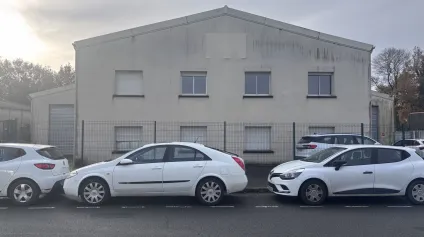 Bâtiment d’activité indépendant à louer à Sainte-Luce-sur-Loire avec entrepôt - Offre immobilière - Arthur Loyd