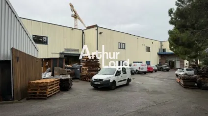 Locaux d'activité à vendre 1648 m² - Zone de l'Argile - Mouans Sartoux - Offre immobilière - Arthur Loyd