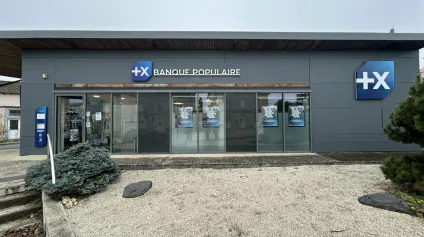 LOCAL COMMERCIAL À LOUER À POITIERS SUR AXE ENTRANT  PARKING PRIVATIF ET VISIBILITÉ EXCEPTIONNELLE - 110m² - Offre immobilière - Arthur Loyd