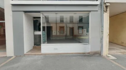 A Louer - Local commercial d'environ 30m2 avec vitrine secteur Jean Jaurès - Offre immobilière - Arthur Loyd