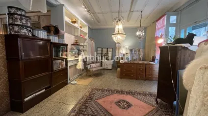 À céder au centre-ville de Reims - local commercial d'environ 72m2 avec un extérieur d'environ 54m2. - Offre immobilière - Arthur Loyd