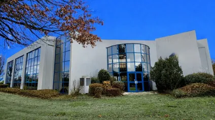 MONTIVILLIERS  À VENDRE - IMMEUBLE DE BUREAUX 1&nbsp;260 m² + 41 PLACES DE PARKING - Offre immobilière - Arthur Loyd