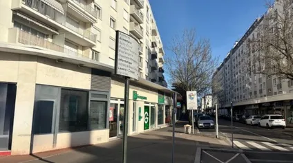 A VENDRE LOCAL COMMERCIAL QUARTIER SAINT MARCEAU BELLE VISIBILITÉ - Offre immobilière - Arthur Loyd