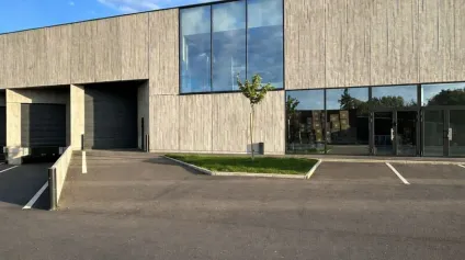 Entrepôt à louer - Neuville en Ferrain - Accès immédiat Autoroute A22 - Offre immobilière - Arthur Loyd