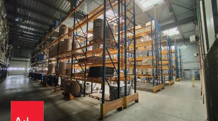 Local d'activité à vendre à Tremblay-les-Villages 28170 - Offre immobilière - Arthur Loyd