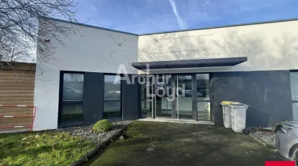 RARE - CESSON SEVIGNE - BUREAUX A VENDRE AVEC VISIBILITE - Offre immobilière - Arthur Loyd