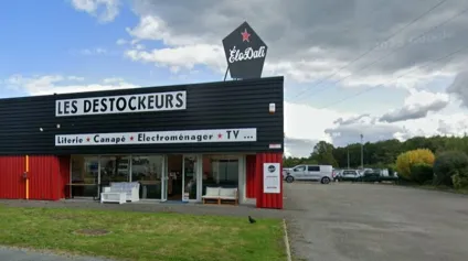 LOCAL COMMERCIAL location à MOUILLERON-LE-CAPTIF 85000 - Offre immobilière - Arthur Loyd