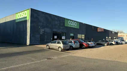 LOCAL COMMERCIAL à LOUER de 690 m² - Offre immobilière - Arthur Loyd