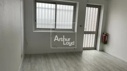 Locaux à louer - LISSES ZI de l' EGLANTIER - Offre immobilière - Arthur Loyd