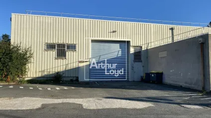 MONTGERON - BATIMENT INDEPENDANT A LOUER - Offre immobilière - Arthur Loyd