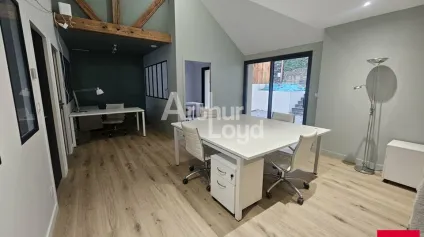 Angers proche gare bureaux de 57,50 m² à louer, meublés avec belles prestations - Offre immobilière - Arthur Loyd