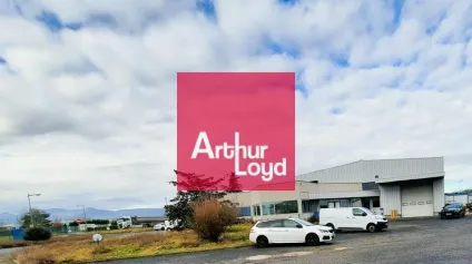 RIOM PARC EUROPEEN A LOUER LOCAL ACTIVITE 1200 M² - PARCELLE 7&nbsp;900 M² - PONT ROULANT - Offre immobilière - Arthur Loyd