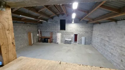 Entrepôt / local industriel Avanton 250 m2 - Offre immobilière - Arthur Loyd