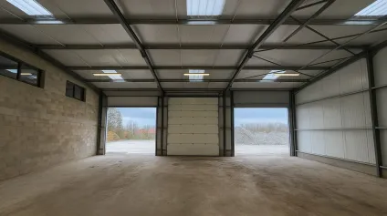 A LOUER LOCAL D'ACTIVITÉ 259 M2 LAIGNEVILLE - Offre immobilière - Arthur Loyd