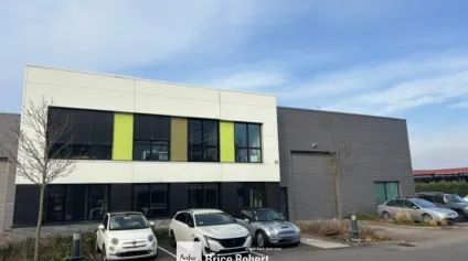 A louer ou à vendre - Local d'activités mixte idéalement situé - Vaulx en Velin - Offre immobilière - Arthur Loyd