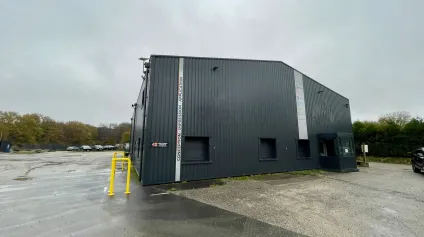 Bureaux à louer à LES AUTHIEUX SUR LE PORT SAINT OUEN 76520 - Offre immobilière - Arthur Loyd