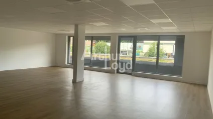 BUREAUX NEUFS-EMPLACEMENT STRATEGIQUE-BELLES PRESTATIONS - Offre immobilière - Arthur Loyd