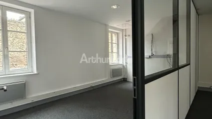 BUREAUX à LOUER de 154 m² - Offre immobilière - Arthur Loyd