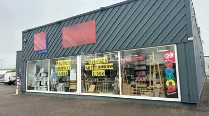 LOCAL COMMERCIAL à LOUER de 319 m² - Offre immobilière - Arthur Loyd