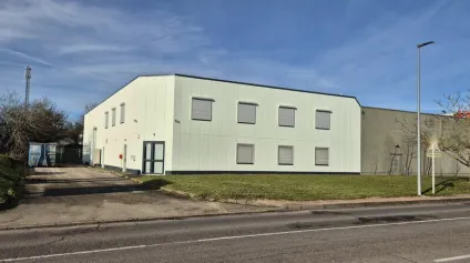 Local d'activités rénové - A louer - Marsannay-La-Côte - Offre immobilière - Arthur Loyd