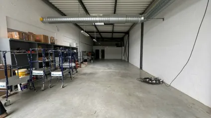A louer : 731 m² Local d'activités 2&nbsp;106 m² Terrain - TOURS NORD / Pôle Nord Industries - Offre immobilière - Arthur Loyd