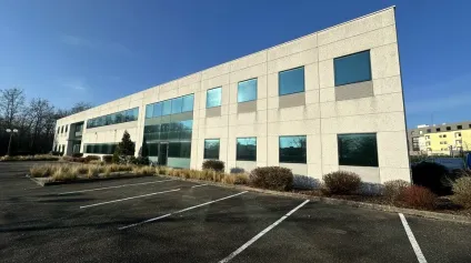 BUREAUX à LOUER de 2201 m² - Offre immobilière - Arthur Loyd