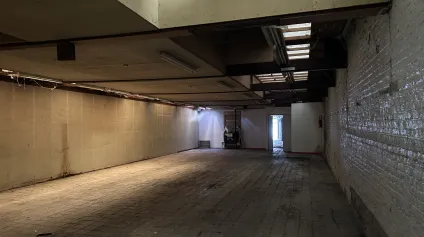 Local commercial à louer centre-ville de Carvin grande visibilité et potentiel - Offre immobilière - Arthur Loyd