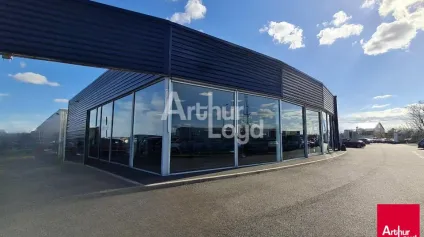 CHATEAUROUX ST MAUR CAP SUD - A LOUER - LOCAL COMMERCIAL de 380 m² - 1998 - Offre immobilière - Arthur Loyd