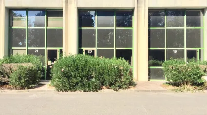 EXCLUSIVITE - Local mixte à LOUER sur TECH INDUS à AIX EN PROVENCE - Offre immobilière - Arthur Loyd
