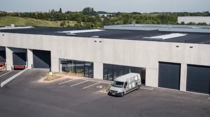 À louer - Entrepôts avec bureaux - PA du Mélantois - Offre immobilière - Arthur Loyd