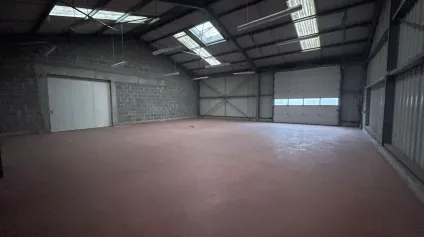 LOCATION - BUREAUX ET LOCAUX D'ACTIVITE - PONTIVY - Offre immobilière - Arthur Loyd