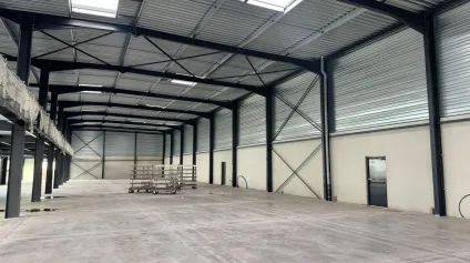 ENTREPOT à LOUER ZI de la PILATERIE / MARC EN BAROEUL / WASQUEHAL / VILLENEUVE D ASCQ entrepot / local d'activité showroom / bureaux disponible à la location site privatif emplaceme... - Offre immobilière - Arthur Loyd