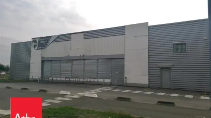 Local commercial à louer à VERNOUILLET 28500 - Offre immobilière - Arthur Loyd