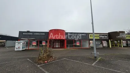 LOCAL COMMERCIAL à LOUER de 440 m² - Offre immobilière - Arthur Loyd