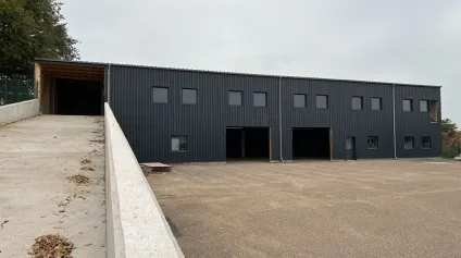 LOCATION LA VILETTE 650M² - Offre immobilière - Arthur Loyd