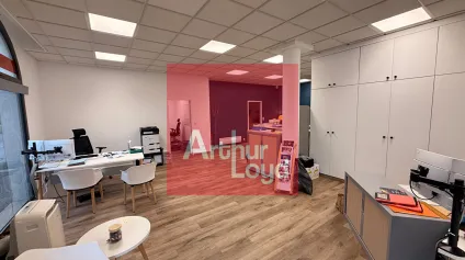 Local commercial 111,85 m2 - Offre immobilière - Arthur Loyd