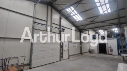 OPPORTUNITÉ À SAISIR - BÂTIMENT POLYVALENT DE 1&nbsp;180 M² ENVIRON - Offre immobilière - Arthur Loyd