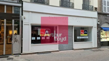 LOCAL COMMERCIAL A LOUER 168 m² dont 84 m² de vente CLERMONT-FD CENTRE VILLE - Offre immobilière - Arthur Loyd