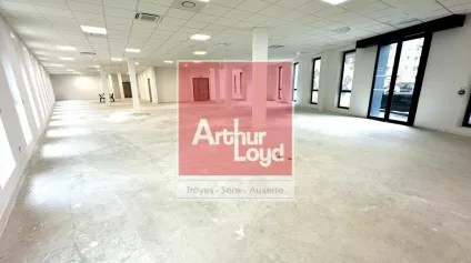 A louer bureaux 426m² divisibles - Quartier Gare Troyes - Offre immobilière - Arthur Loyd