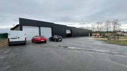 Bâtiment de stockage avec terrain - secteur RUFFEC (16) - Offre immobilière - Arthur Loyd
