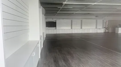 LOCAL COMMERCIAL A LOUER - 609 M² - LORIENT - Offre immobilière - Arthur Loyd