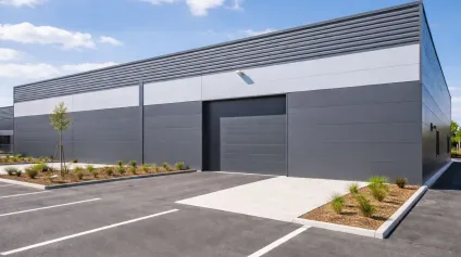 A louer - Local d'activité neuf 148 m² - ZA du Kenyah, PLOUGOUMELEN - Offre immobilière - Arthur Loyd