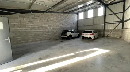 local d'activité à louer - 123m² - BRECH - Offre immobilière - Arthur Loyd