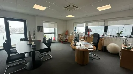 BUREAUX à LOUER de 987 m² - Offre immobilière - Arthur Loyd