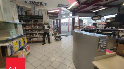 Local commercial à vendre à LUCE 28110 - Offre immobilière - Arthur Loyd